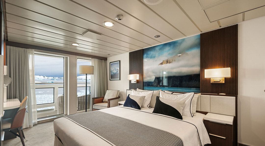 Douglas Mawson Captain’s Suite interior