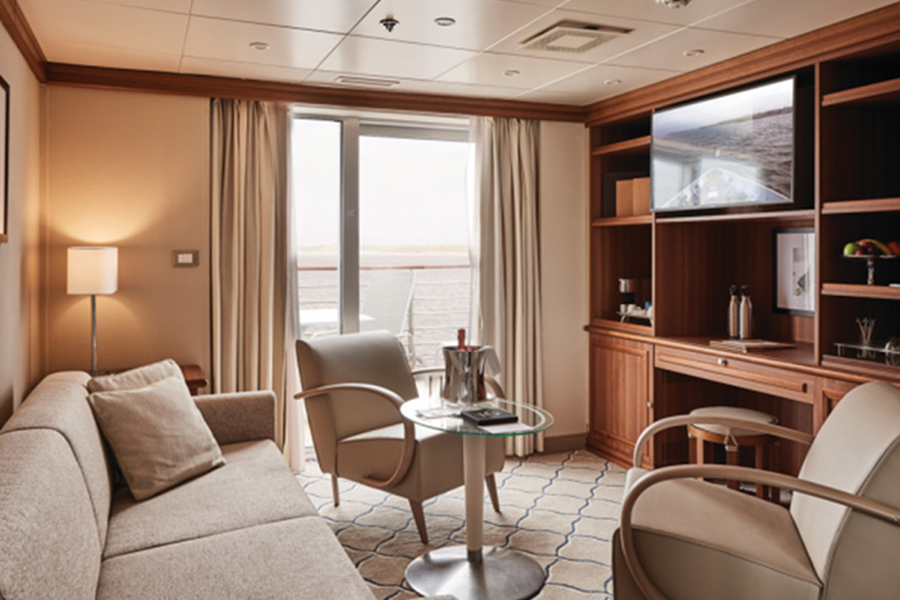 MV Discoverer Owner’s Suite interior