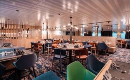 Plancius - Onboard public area 2