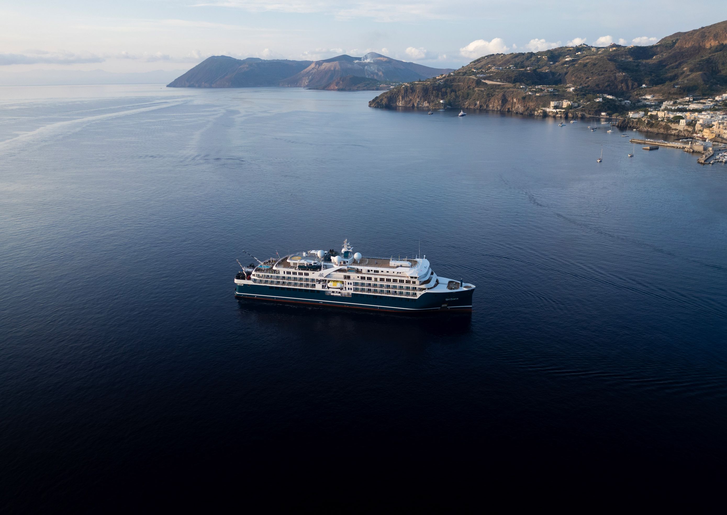 SH Diana expedition ship