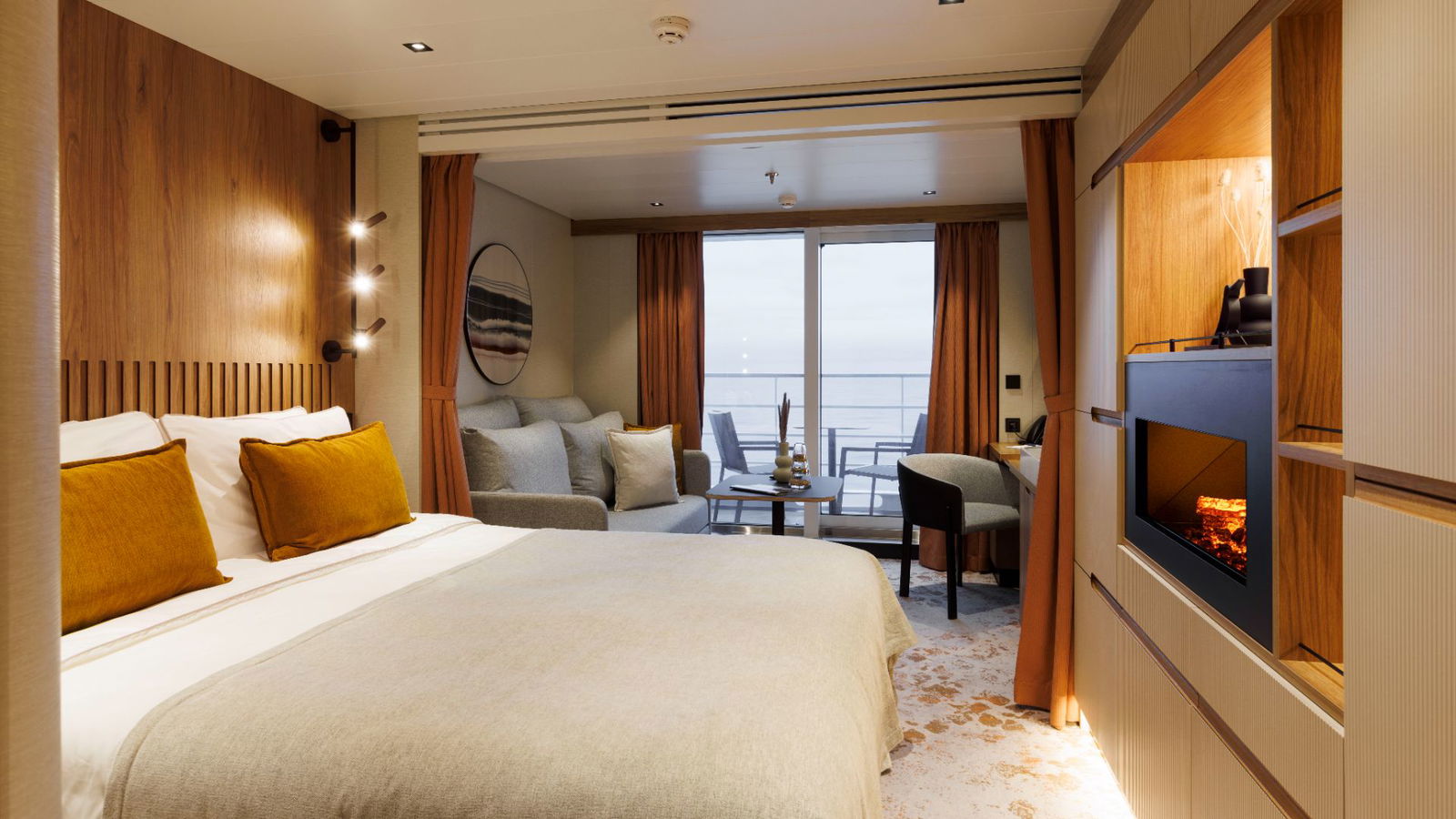 SH Minerva Balcony Stateroom interior