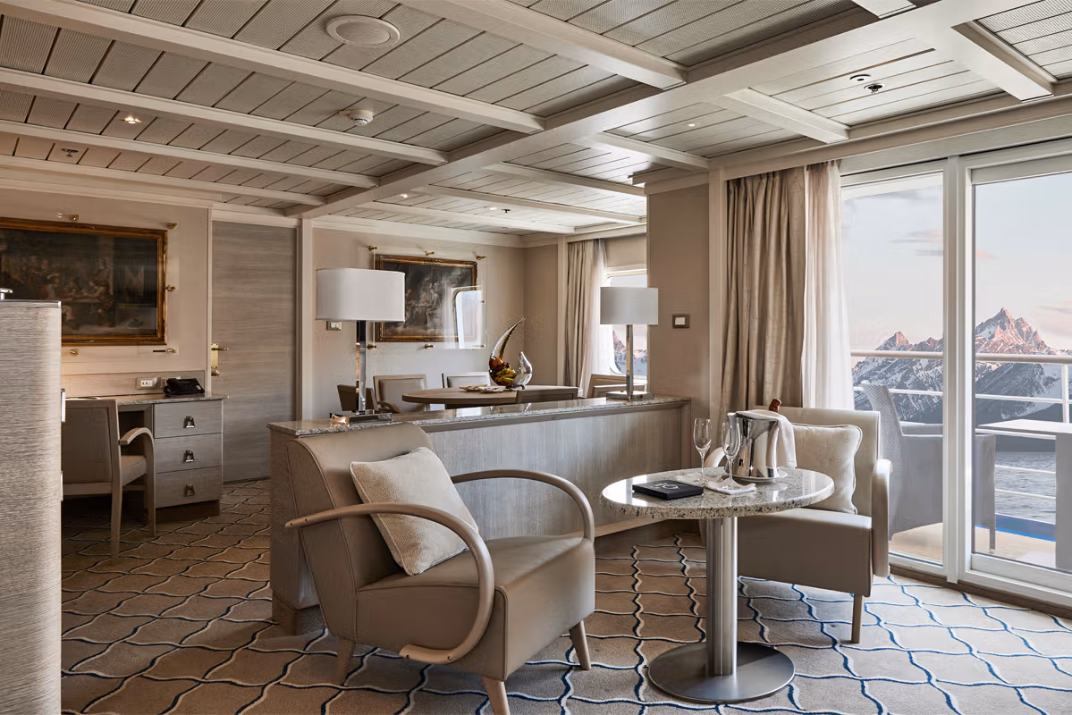 Silver Cloud Owner’s Suite interior
