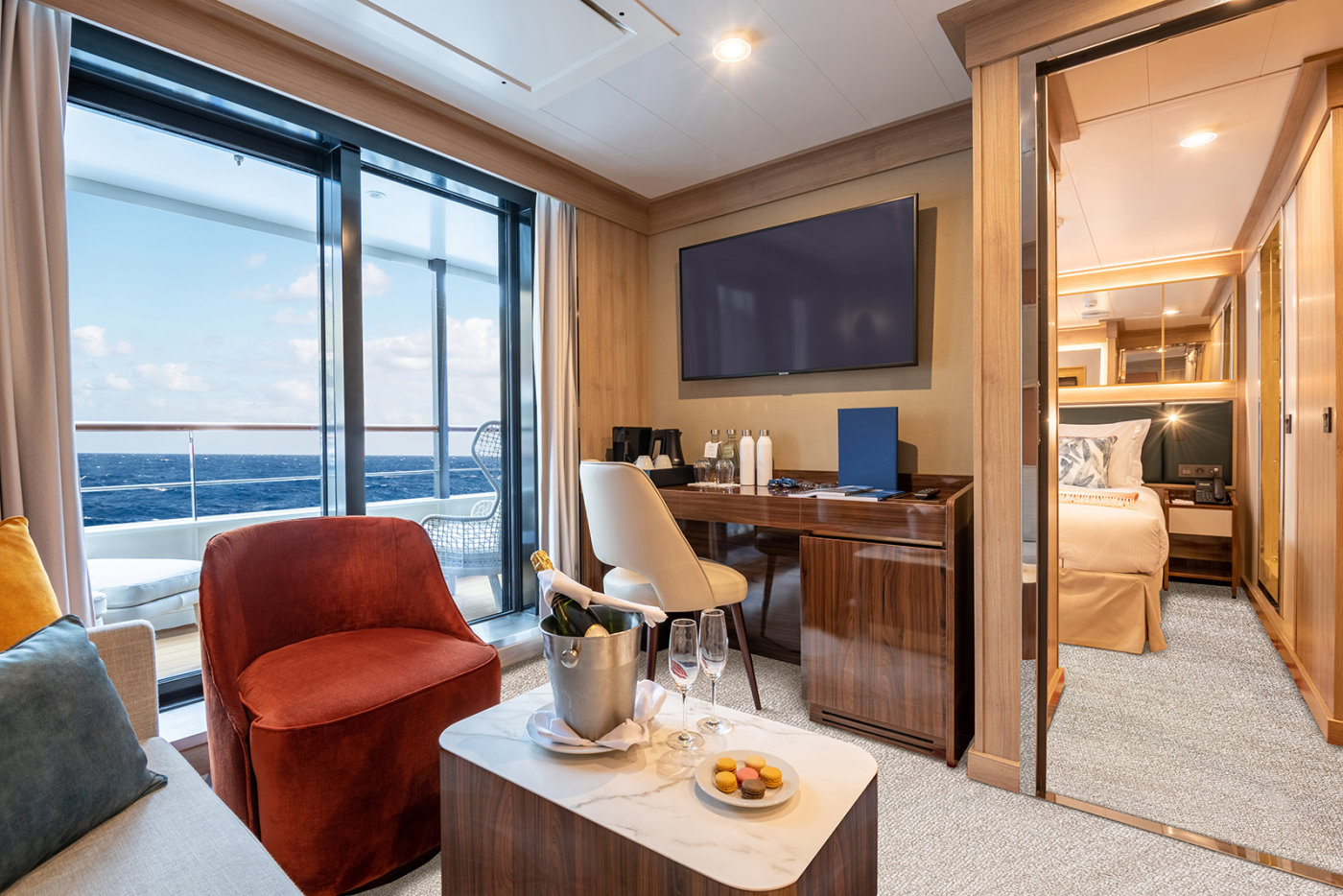 World Explorer Owner’s Suite interior