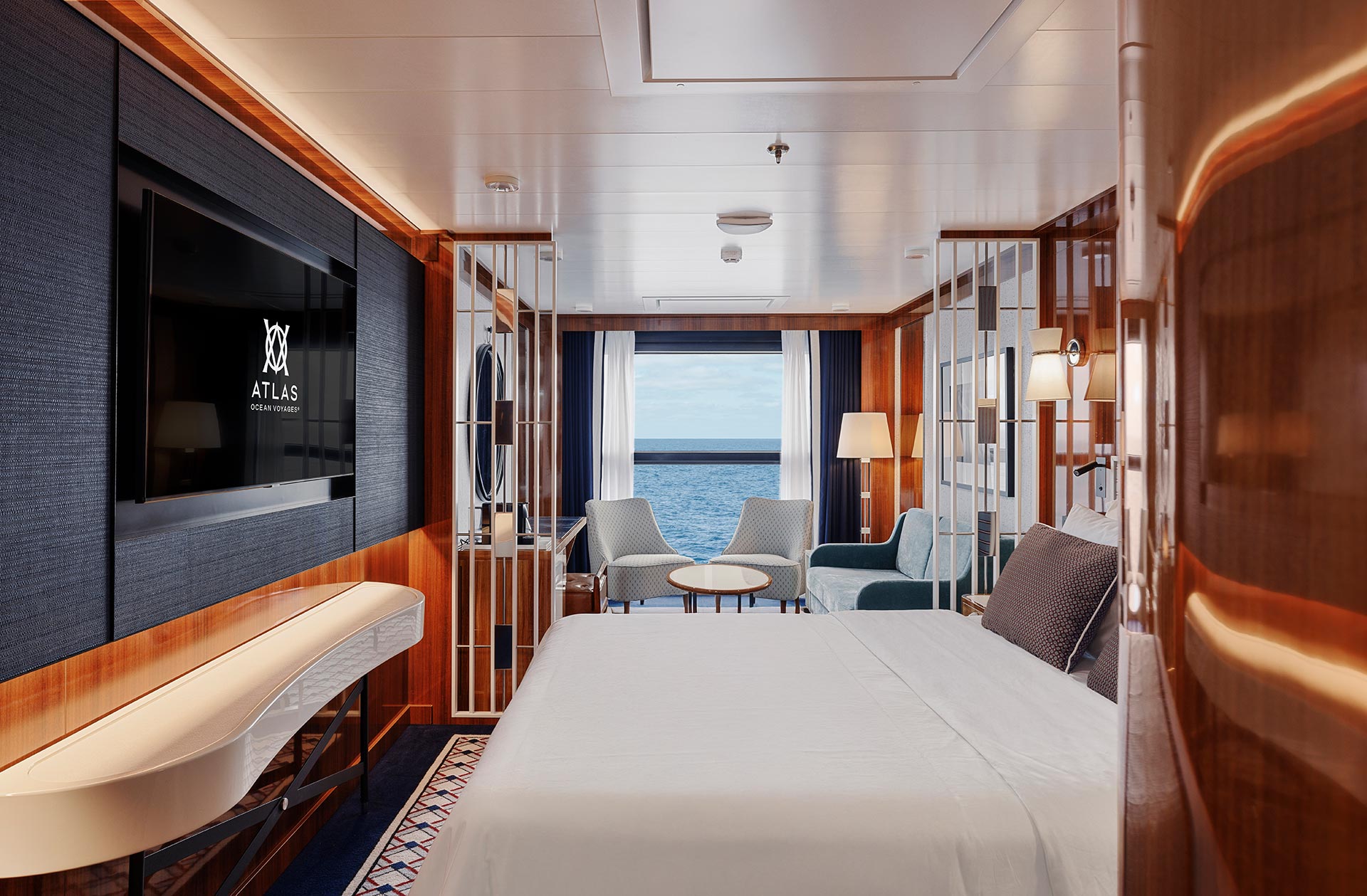 World Traveller Horizon Suite interior