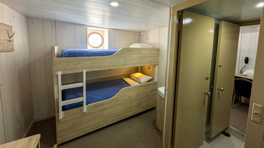 Ushuaia Standard Twin interior
