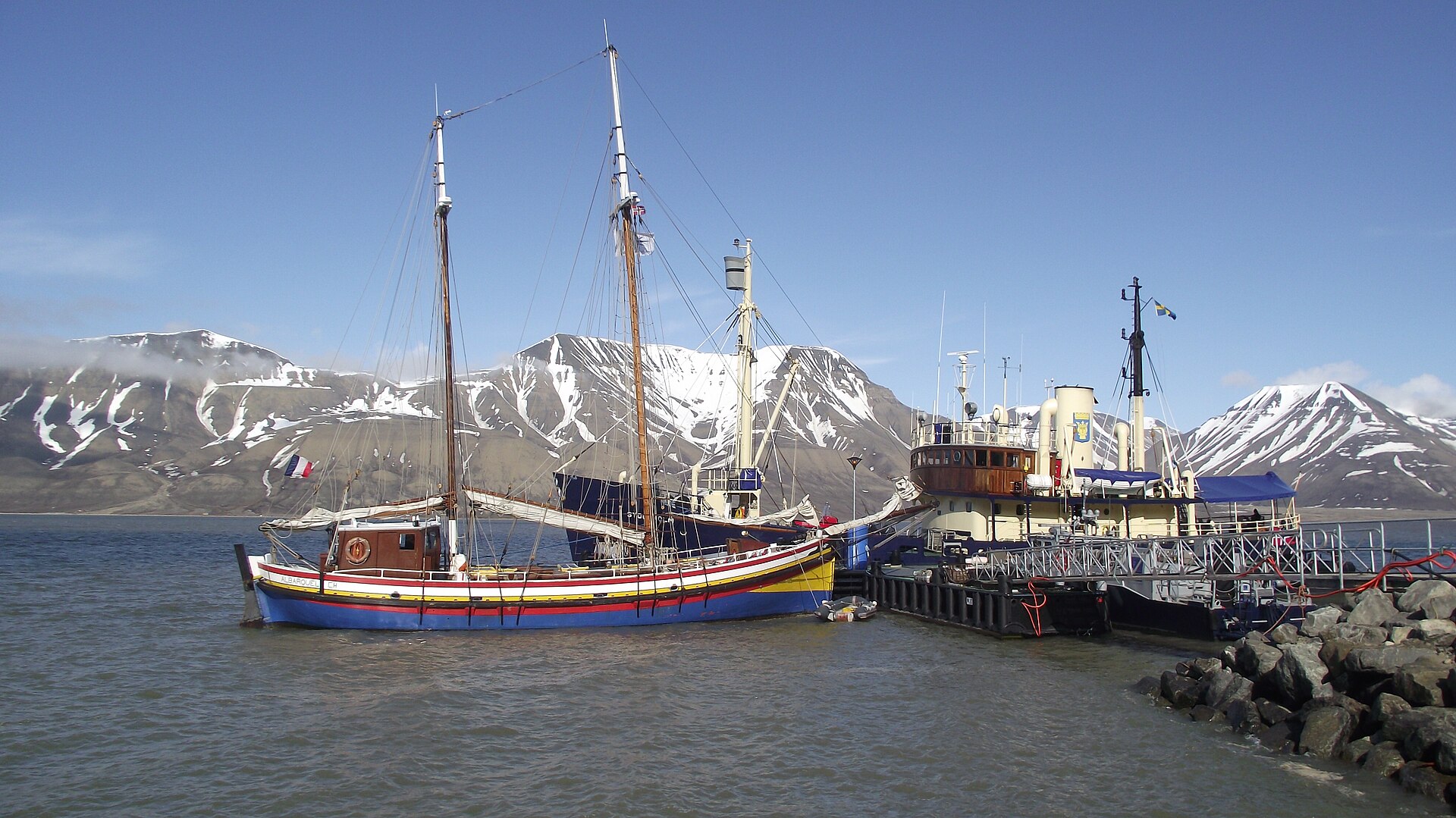 Embark in Longyearbyen