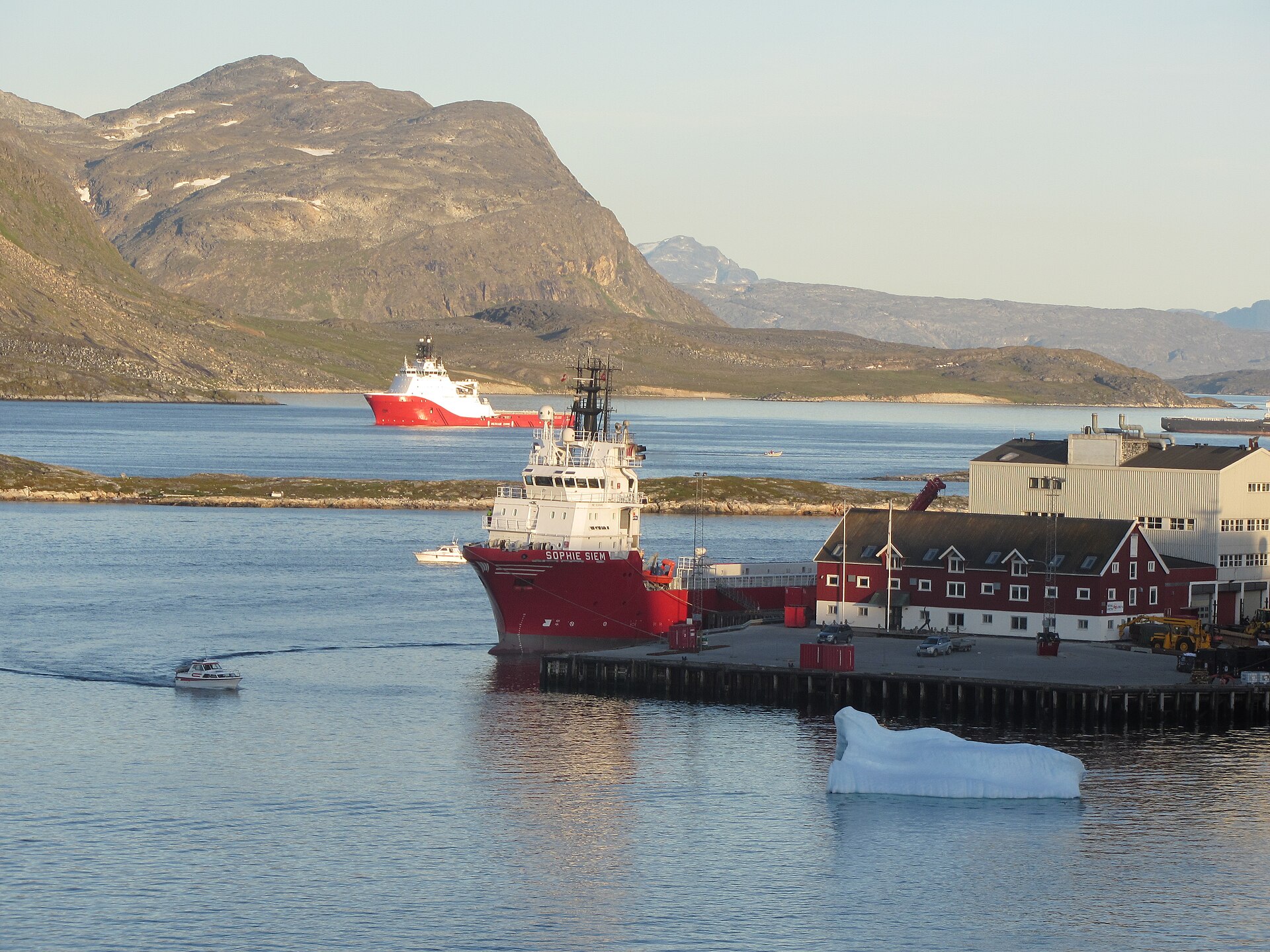 North towards Nuuk