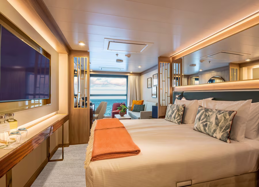 World Voyager Infinity Suite interior