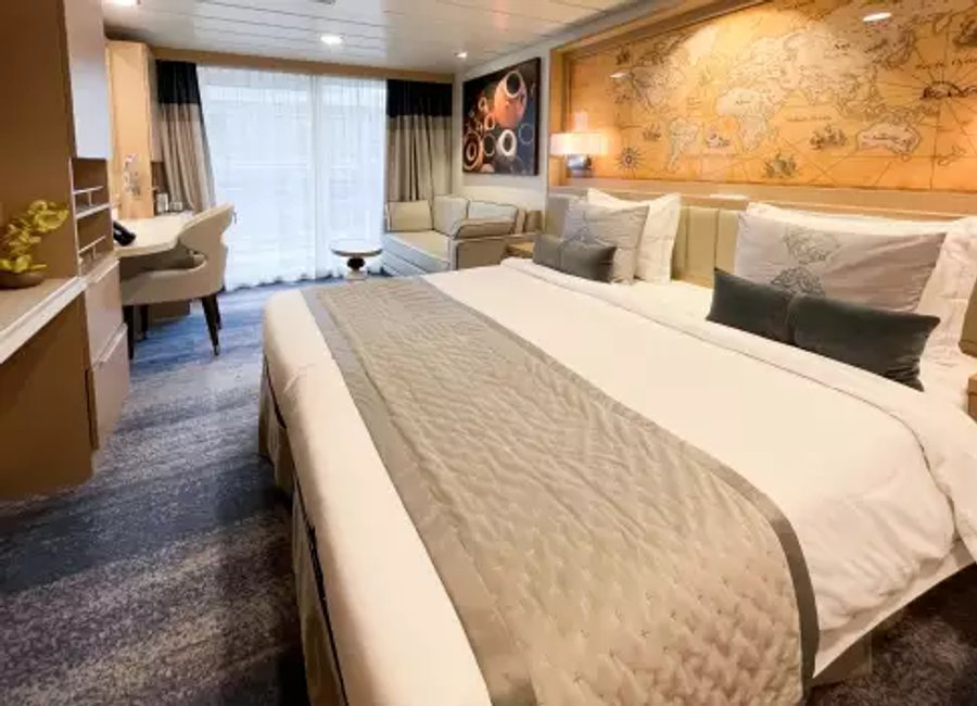 Ocean Explorer Deluxe Veranda Middle Stateroom interior