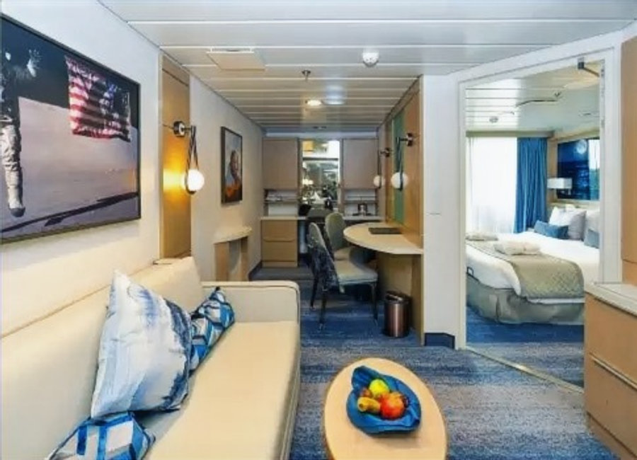 Ocean Explorer Junior Suite interior
